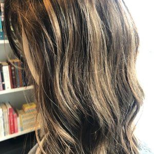 Brown shoulder-length wig